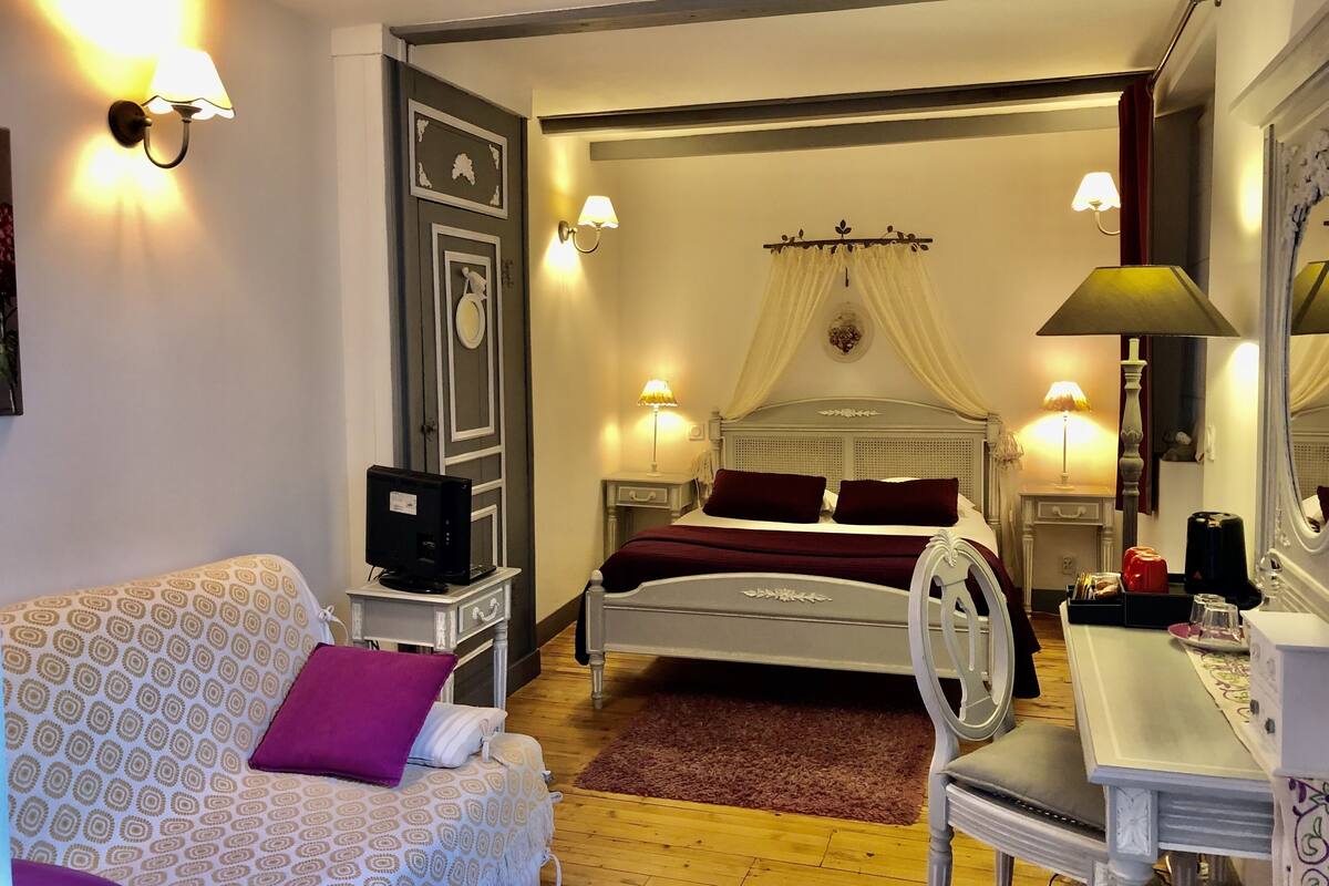 Habitación doble (La Gustavienne) | Escritorio, cortinas opacas, tabla de planchar con plancha y wifi gratis