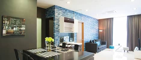 Apartment, 2 Bedrooms | Living area