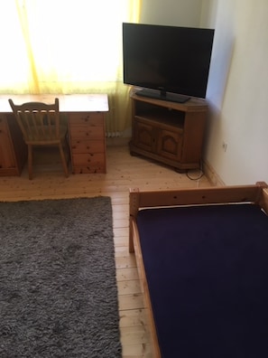 Single Room | Free WiFi
