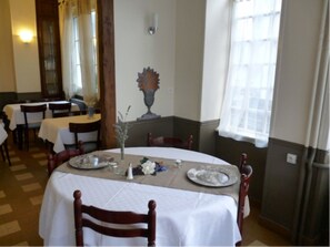 Double Room | Buffet