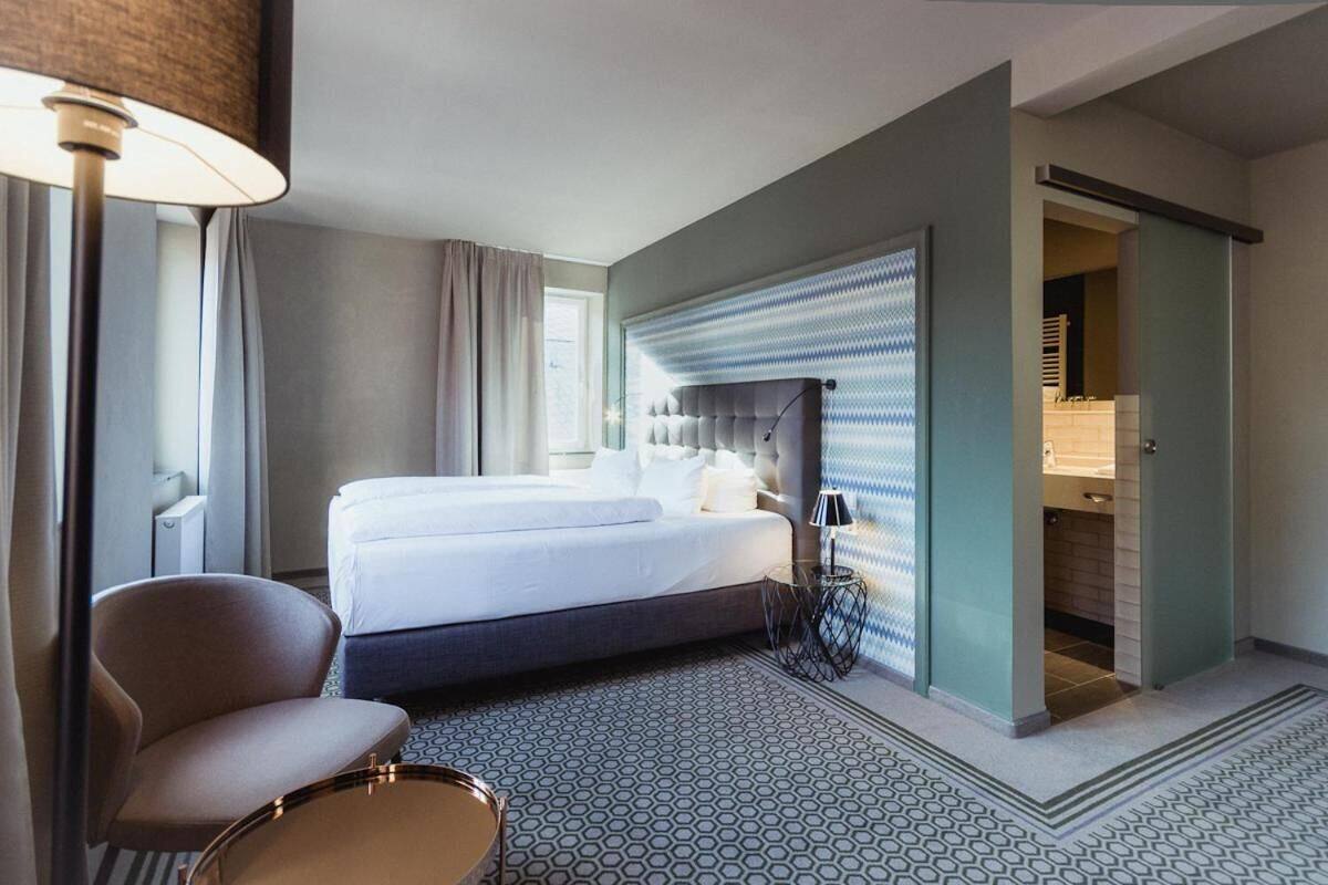 1 bedroom, in-room safe, desk, soundproofing