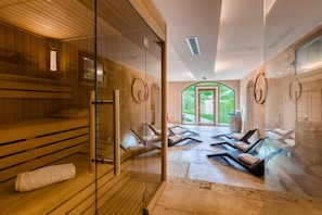 1 Behandlungsraum, Massageanwendungen