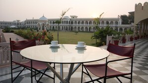 Unclassified image, 3 of 50, button - V Resorts Rajmahal Orchha (Nivari)