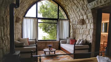 Herbergi (Maisonette) | Öryggishólf í herbergi, straujárn/strauborð, ókeypis þráðlaus nettenging
