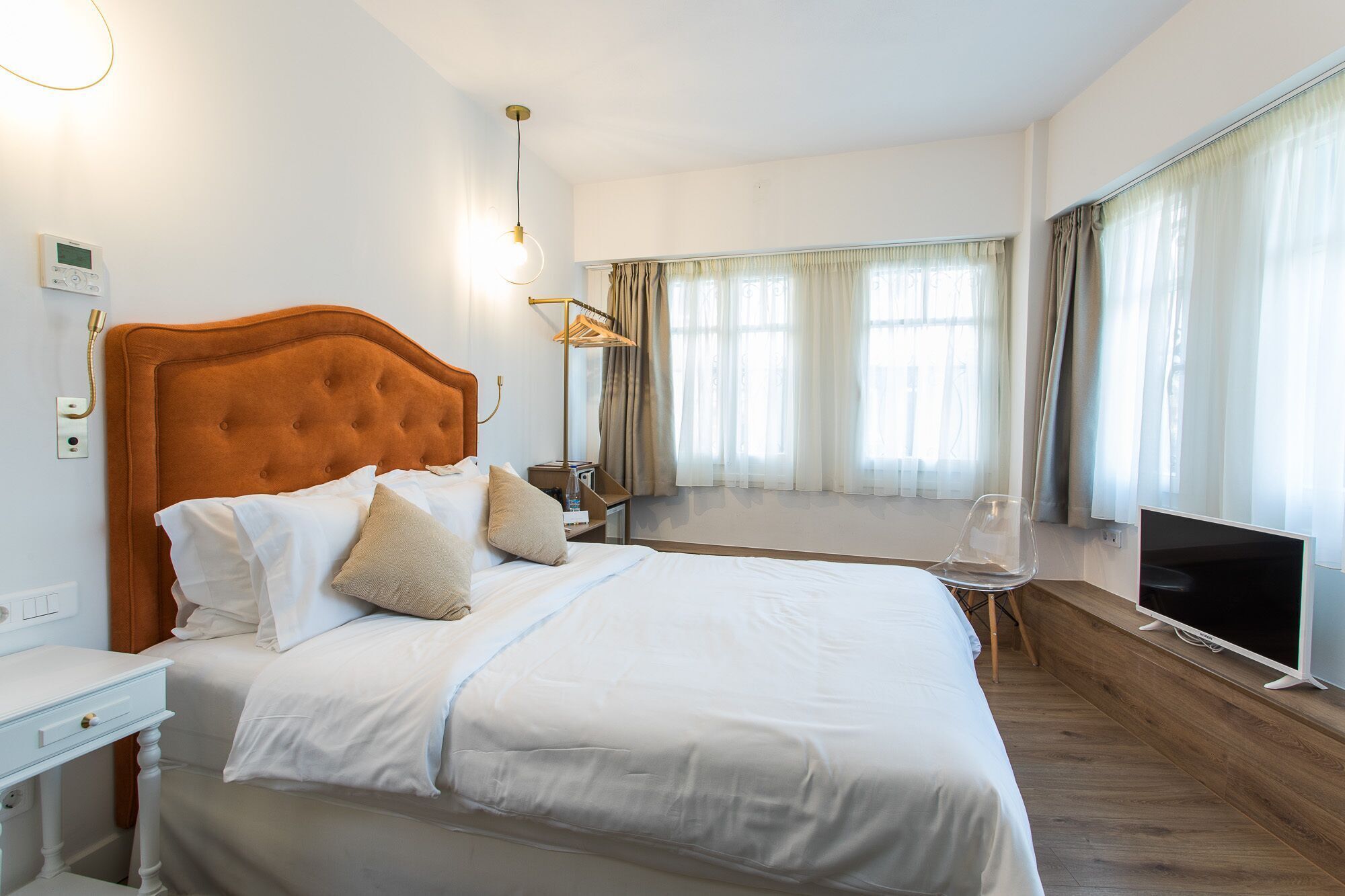 1 bedroom, premium bedding, pillowtop beds, minibar