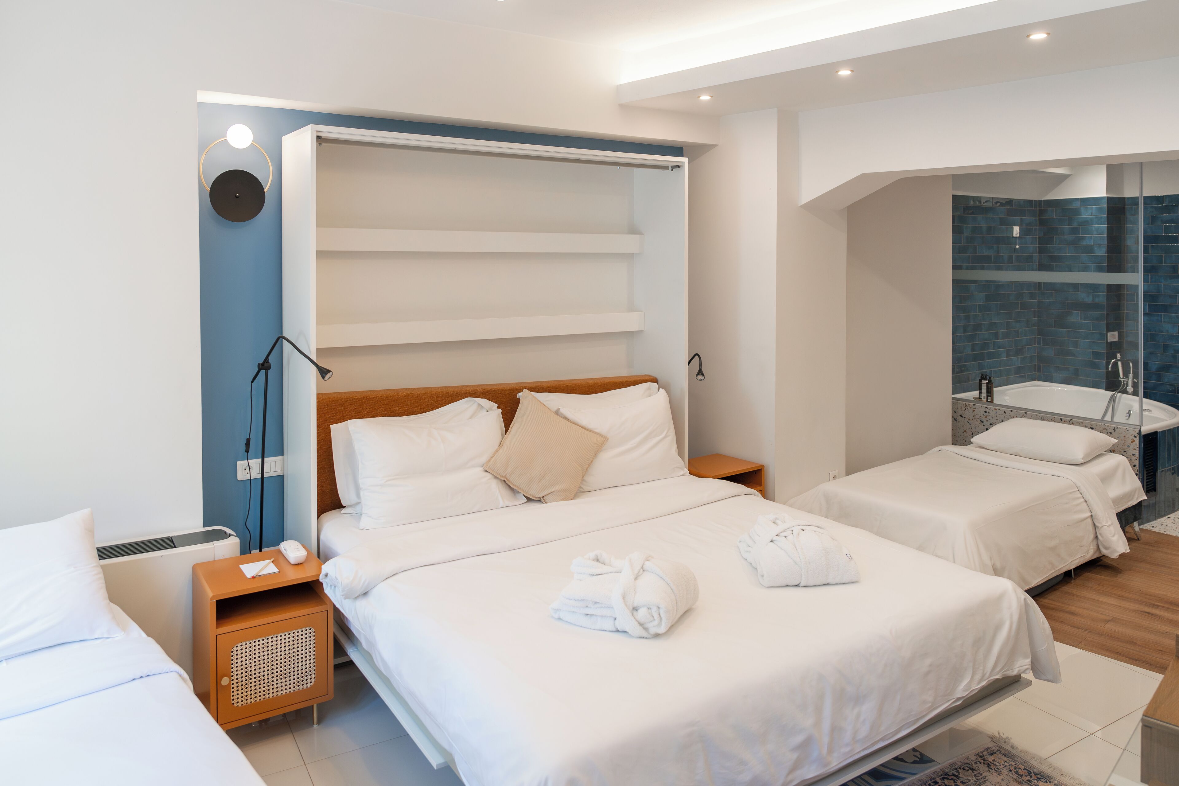 Bahar Executive Comfort Room | 1 bedroom, minibar, in-room safe, individually decorated