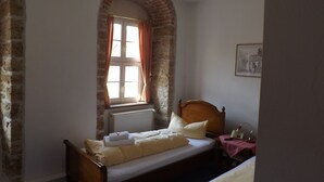 Room - Hotel Zur Sonne (Querfurt)