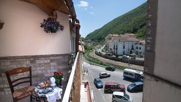 Vue depuis lâhĂ©bergement