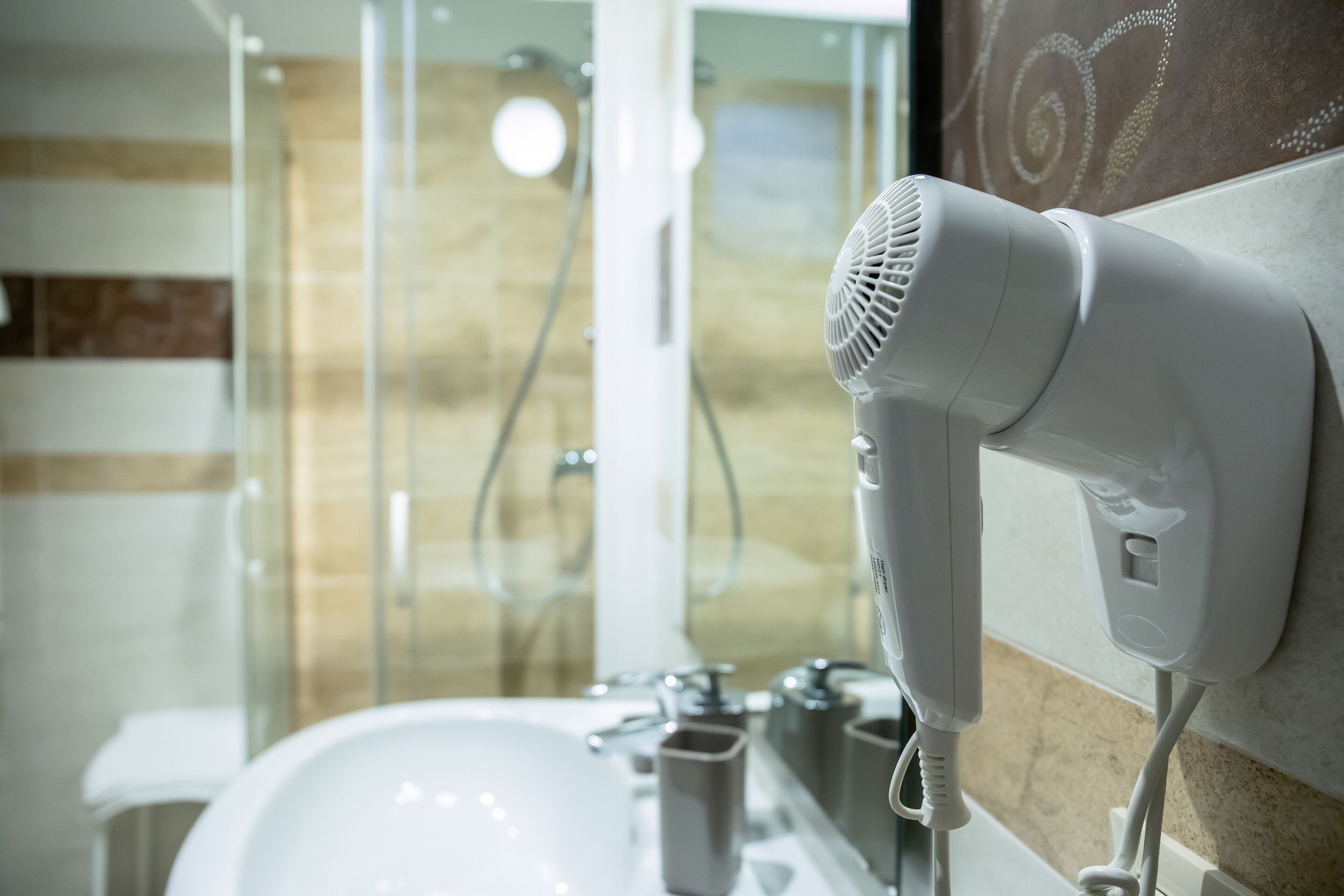 Quadruple Room, Non Smoking, Ground Floor | Bathroom | Shower, free toiletries, hair dryer, bidet