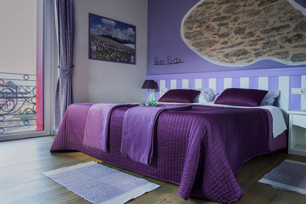 Camera con letto matrimoniale o 2 letti singoli | Minibar, una cassaforte in camera, con arredamento individuale
