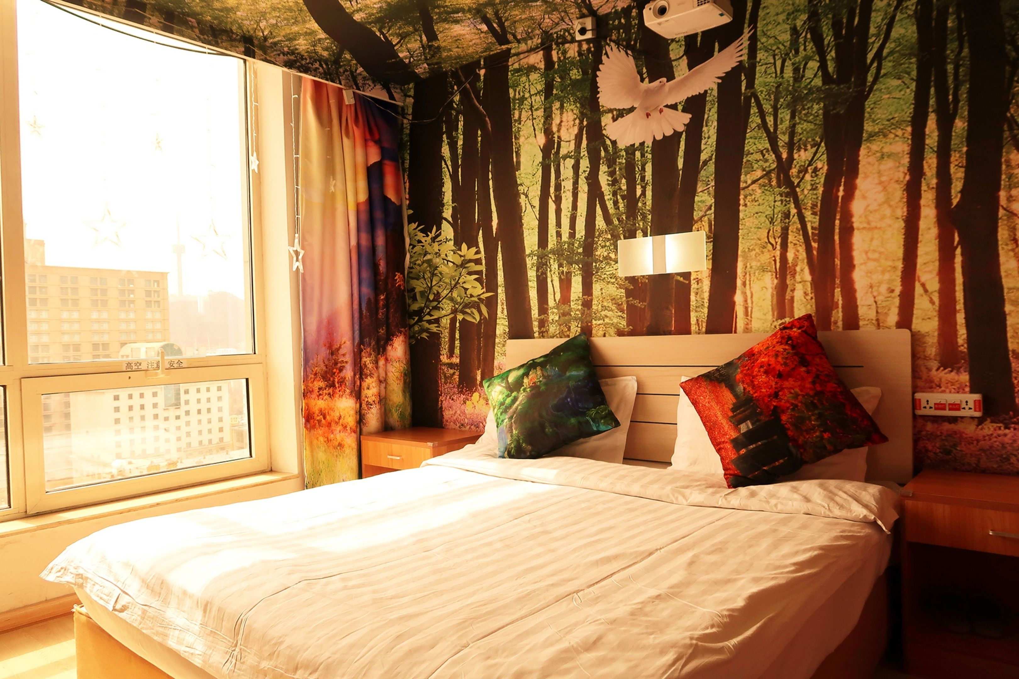 Minibar, desk, free WiFi, bed sheets