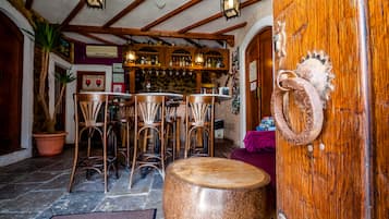 Bar (en la propiedad)