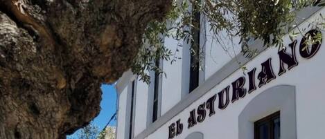 Façade de lâhĂ©bergement