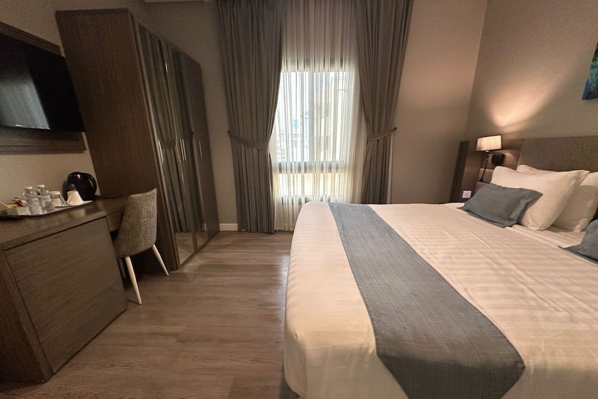 In-room safe, soundproofing, iron/ironing board, WiFi (free)