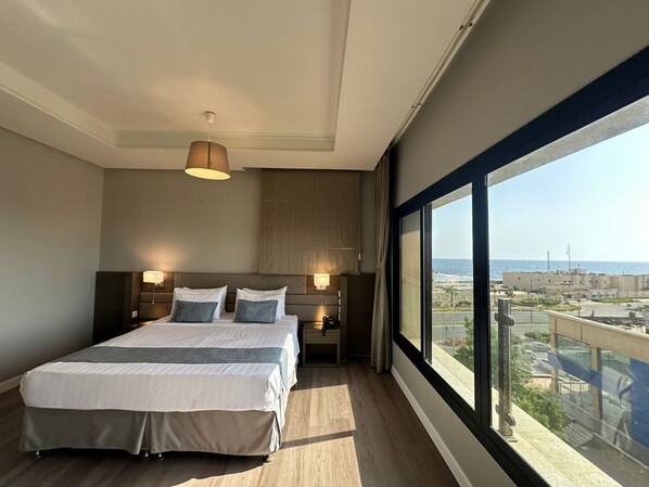 Apartamento, 1 habitación, vistas al mar | 1 dormitorio, caja fuerte, sistema de insonorización