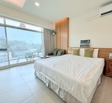 Quarto casal conforto | Frigobar, cortinas blackout, quartos à prova de som, Wi-Fi de cortesia