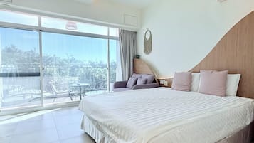 Comfort Double Room | Minibar, blackout drapes, soundproofing, free WiFi