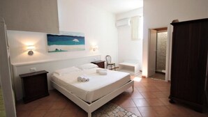 Kamar Quadruple