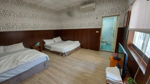 Standard Quadruple Room | 1 bedroom, blackout drapes, free WiFi