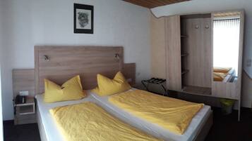 Doppelzimmer | Schreibtisch, kostenloses WLAN, Bettwäsche
