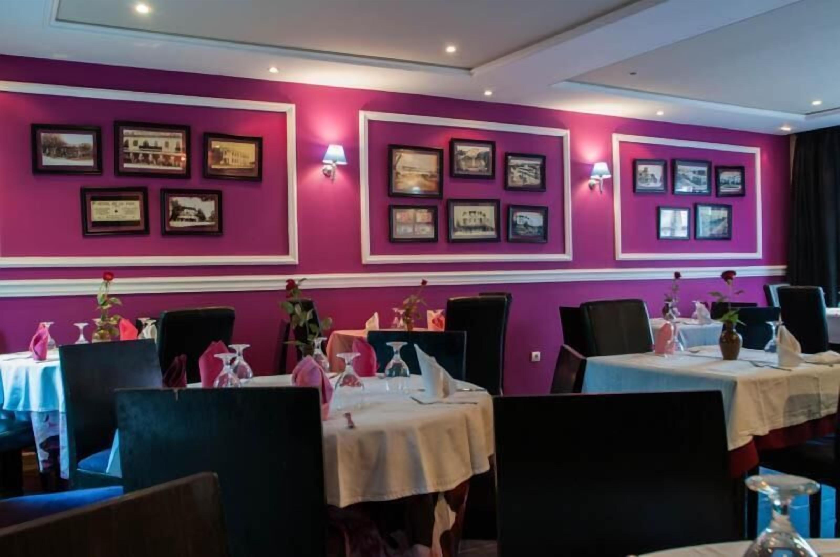 Photo - Hotel De La Paix