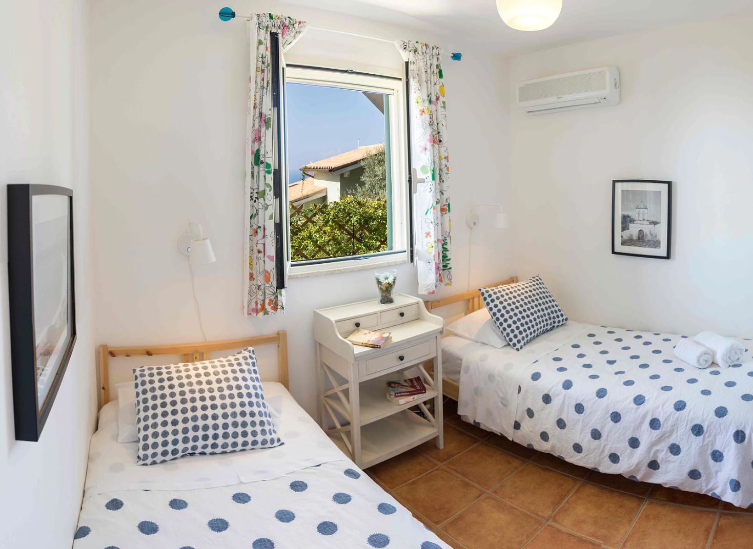 Comfort Villa, 3 Bedrooms (Mare Magico) | In-room safe, desk, iron/ironing board, free cribs/infant beds