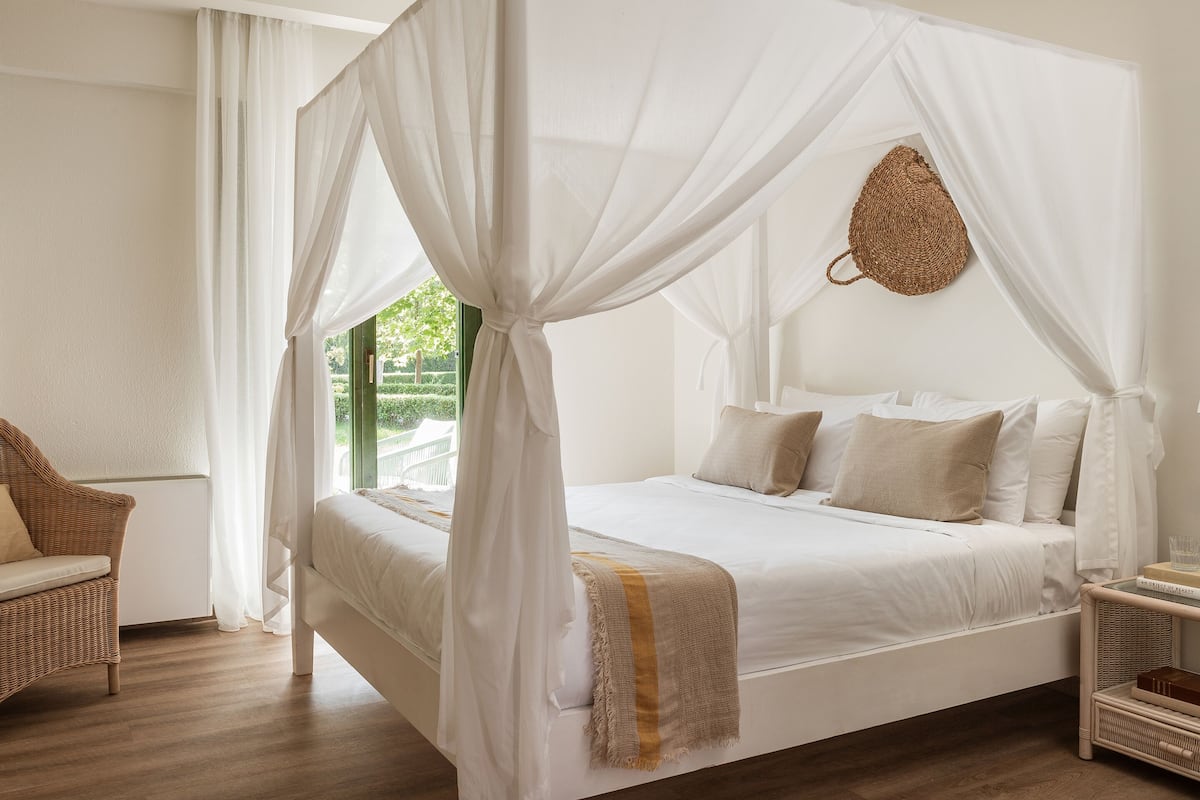 Family Interconnecting Room Shaded Veranda | 2 bedrooms, premium bedding, free minibar, bed sheets