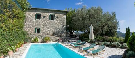 Traditional House, 4 Bedrooms (Old) | Terrace/patio