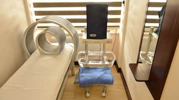Sauna, boblebad, aromaterapi, hot stone-massage, deep tissue-massage