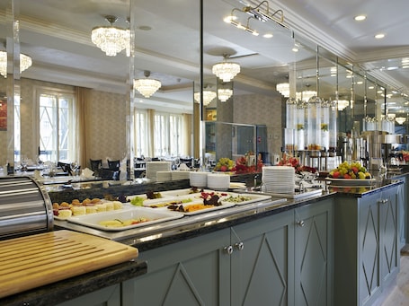 Desayuno buffet incluido todos los días
