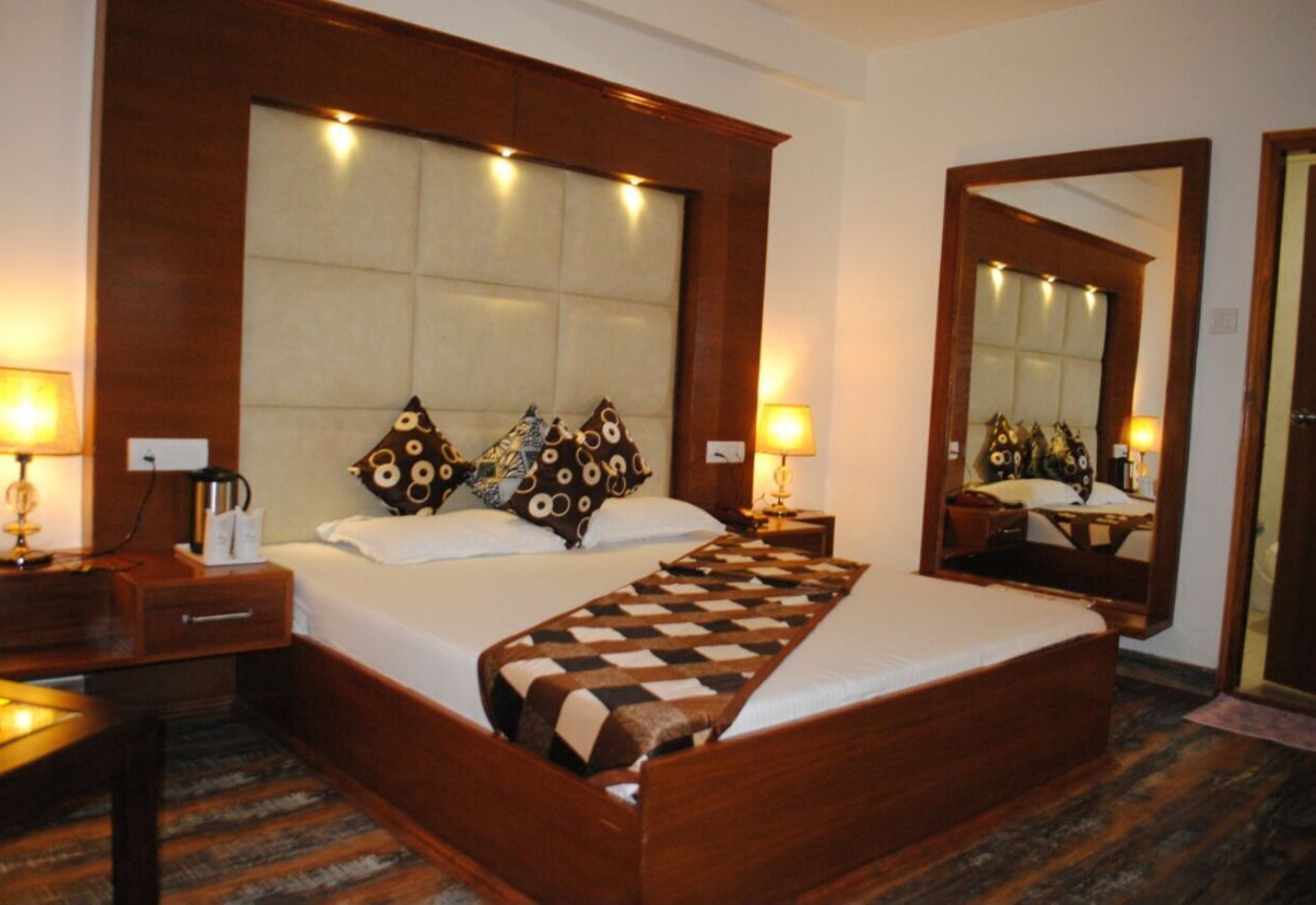 Free WiFi, bed sheets