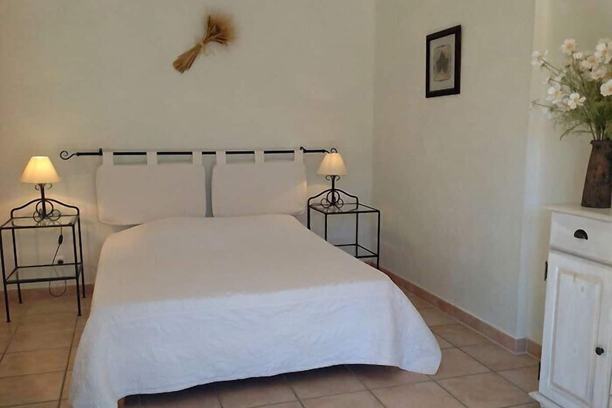 Family Suite, 2 Bedrooms, Pool View | 2 bedrooms, individually decorated, individually furnished