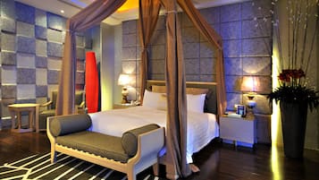 Kamar Double Superior | Seprai premium, selimut bulu angsa, dan minibar