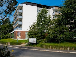 Front of property - Spa & Wellnesshotel Bad Alexandersbad (Bad Alexandersbad)