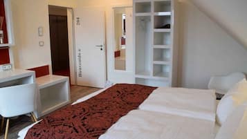 Caja de seguridad en la habitación y escritorio