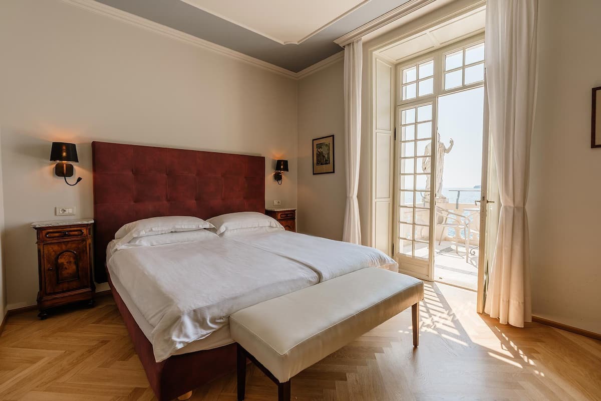 Deluxe Double Room, Annex Building | Premium bedding, down duvets, in-room safe, desk