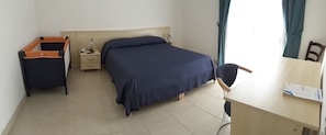 Double or Twin Room | In-room safe, desk, free WiFi, wheelchair access - Hotel Magna Grecia (Patu)
