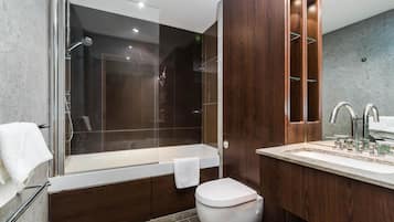 Apartment (2 Bedrooms) | Bathroom