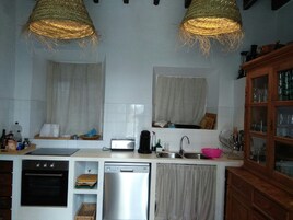 经济公寓, 2 间卧室, 一层 | 私人厨房 | 大冰箱、烤箱、意式浓缩咖啡机、茶具/咖啡用具