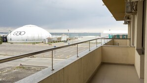 Unclassified image, 4 of 30, button - Chic Sea View Apartment Mamaia (Constanta)