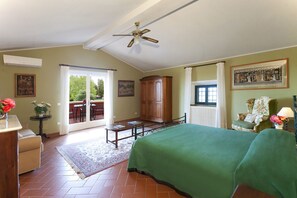 1 bedroom, premium bedding, individually decorated