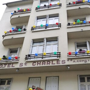 Front of property - Hotel Saint-Charles (Lourdes)