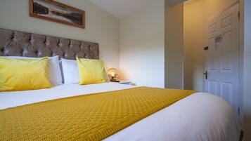 Soundproofing, iron/ironing board, free WiFi, bed sheets
