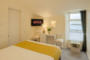 Doppia Deluxe, vista mare | Insonorizzazione, ferro/asse da stiro, Wi-Fi gratuito, lenzuola