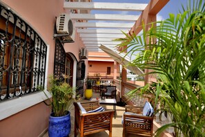 Habitación doble superior (Bleu) | Tabla de planchar con plancha, wifi gratis, ropa de cama