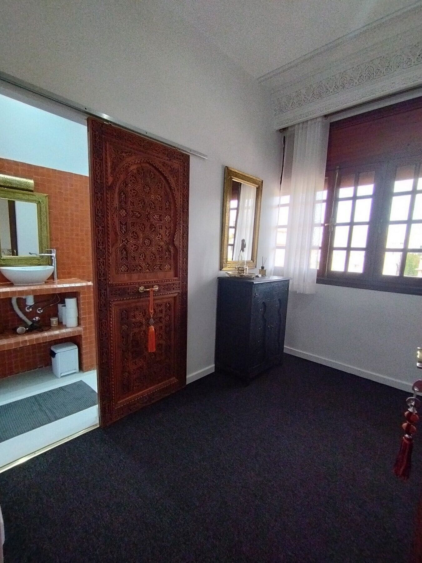 Photo - Lhostel