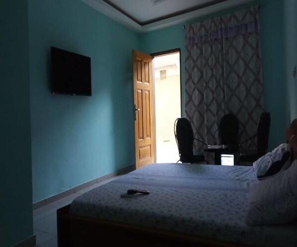 Superior Room | Blackout drapes, iron/ironing board, free rollaway beds, bed sheets