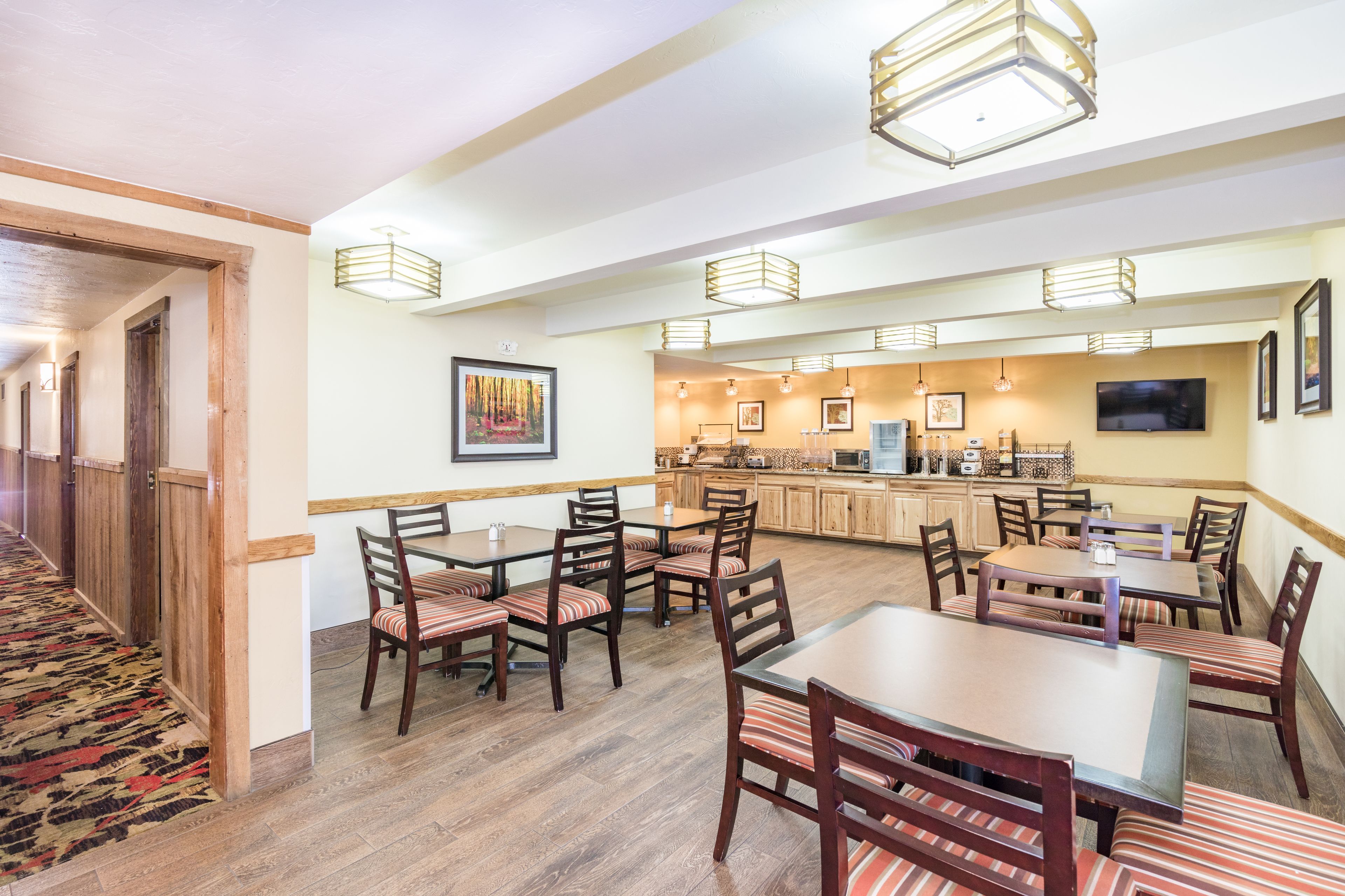 Free daily buffet breakfast