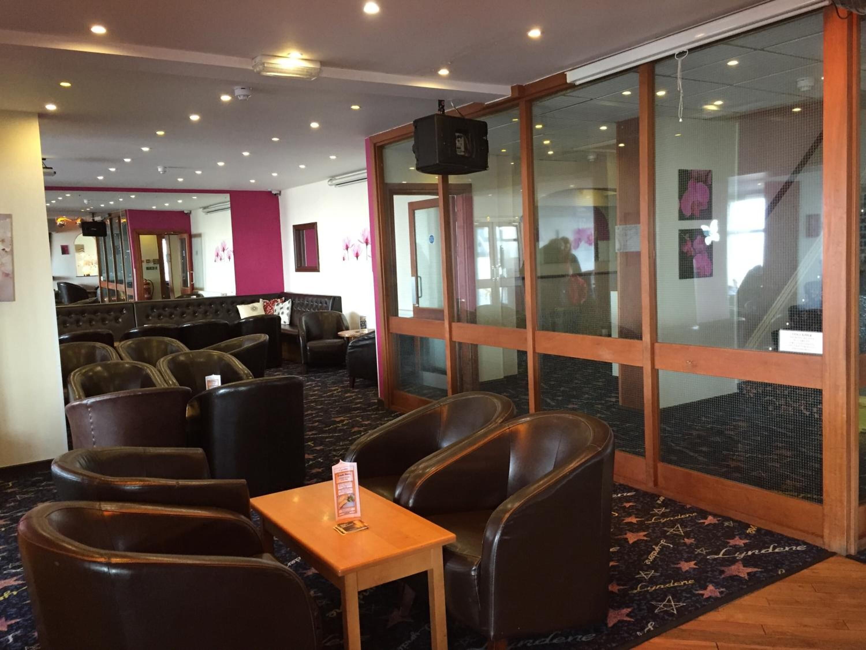 Foto - Lyndene Hotel