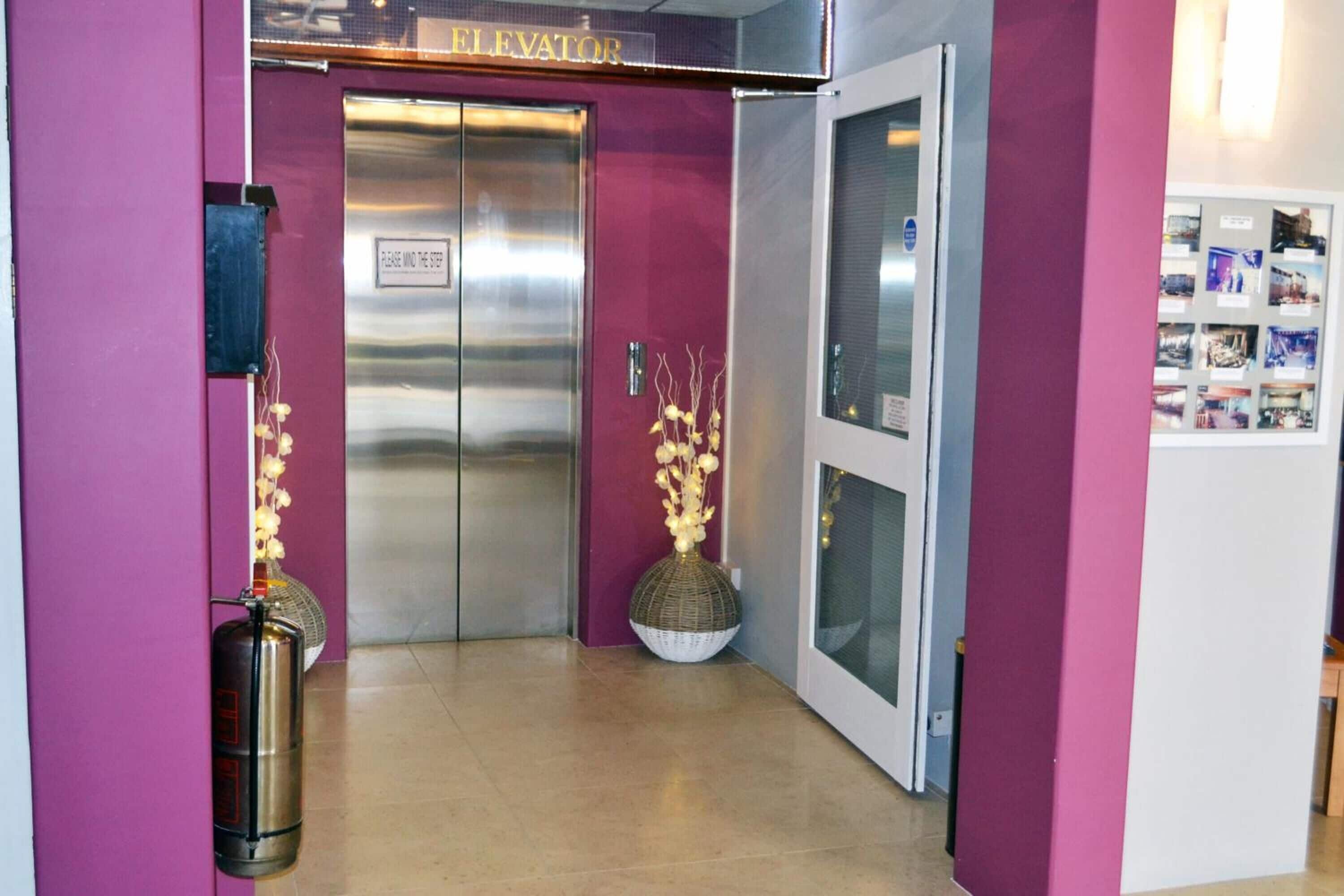 Photo - Lyndene Hotel